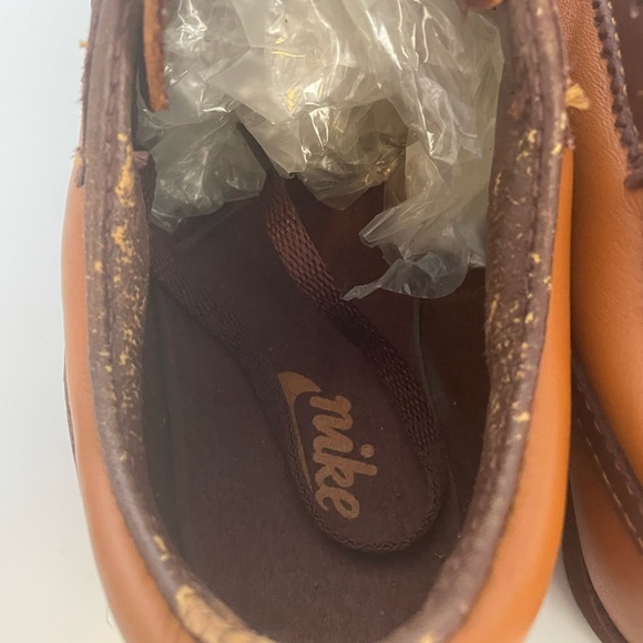 Vintage Nike Le Village Women’s Sneaker 2003 Size 8 - Picture 10 of 12